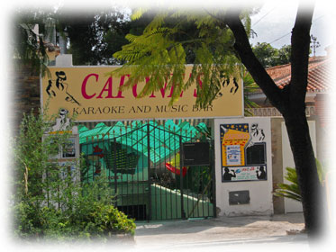 Capones